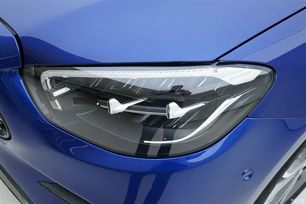 Mercedes-Benz E-Class, 2022 13