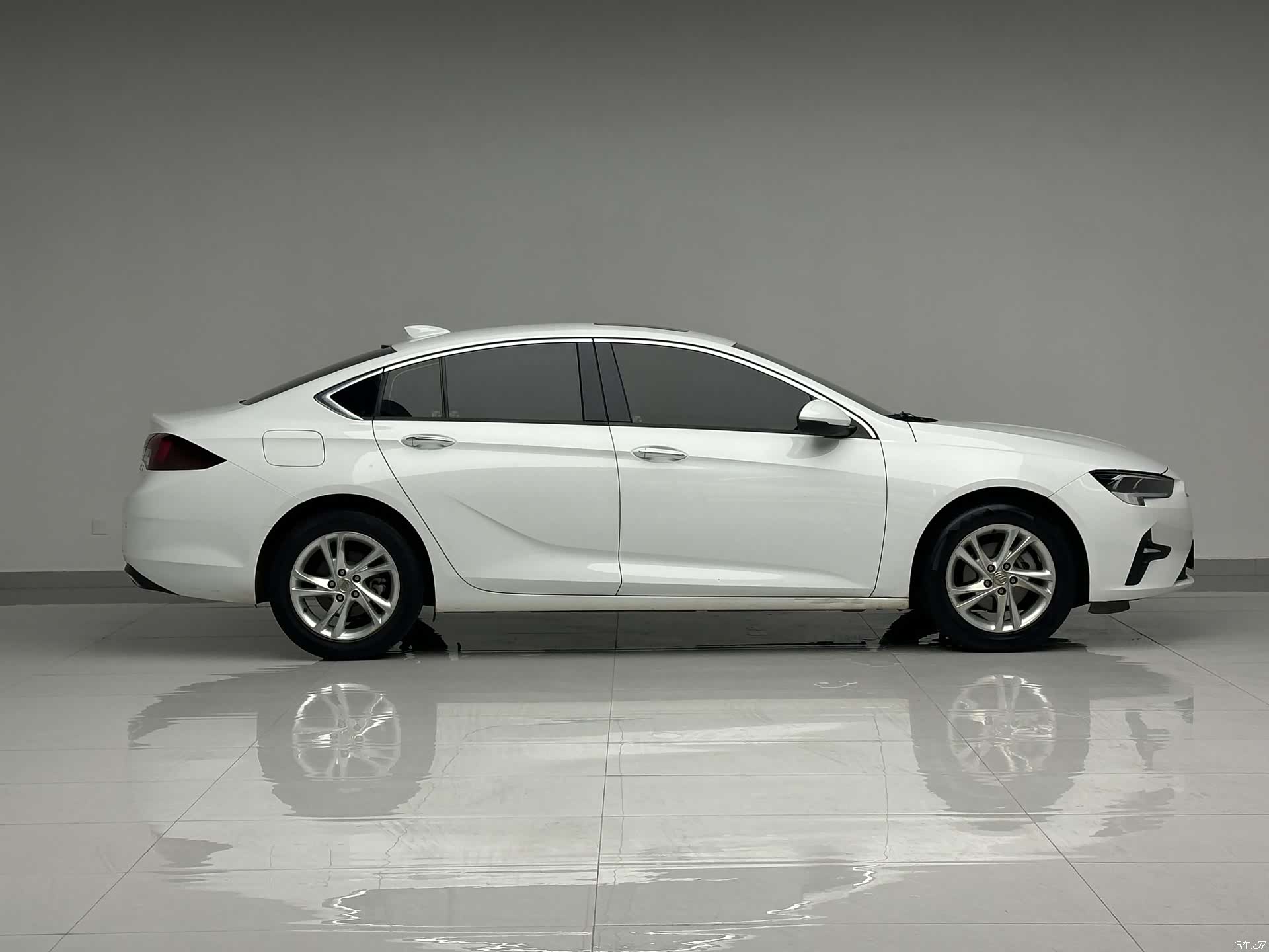 Buick Regal, 2021 4