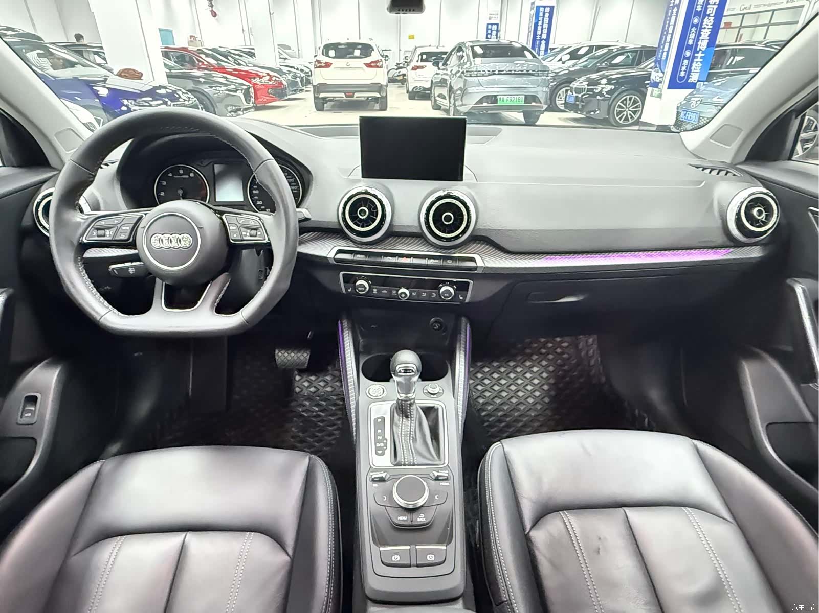 Audi Q2L, 2023 20