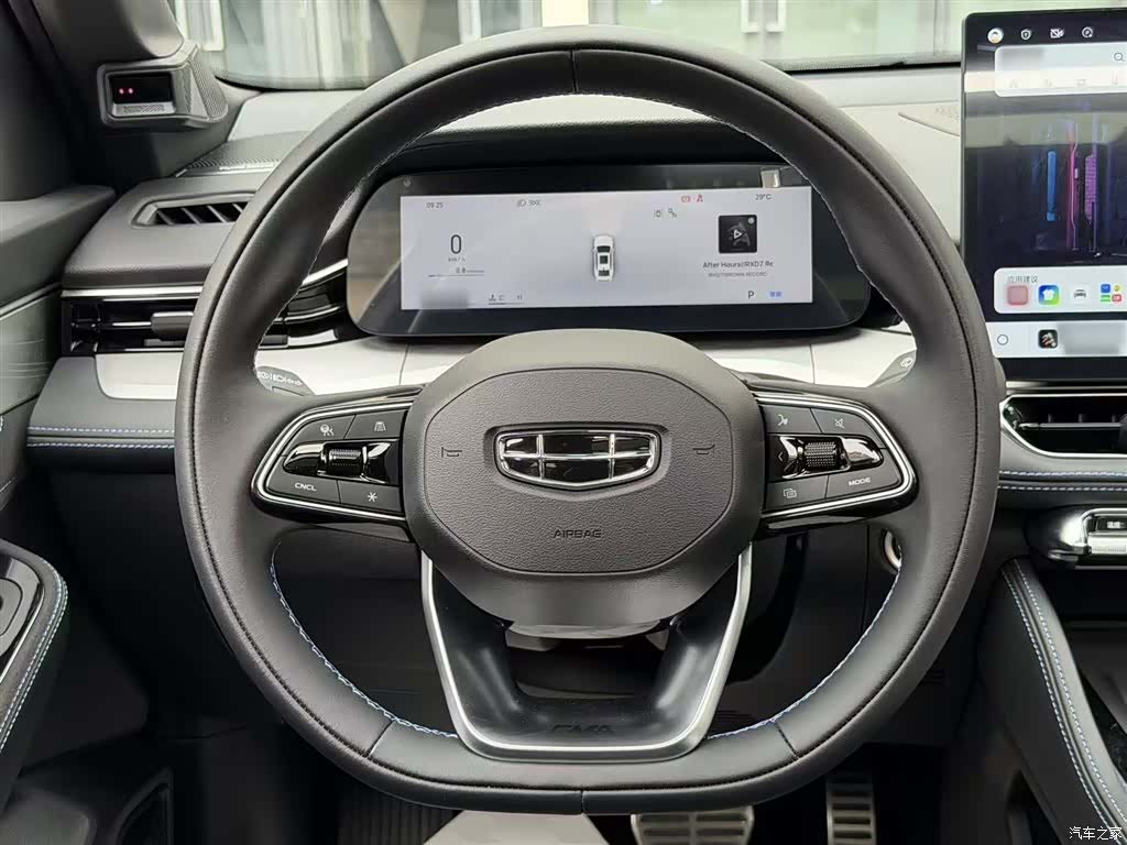 Geely Preface, 2025 11
