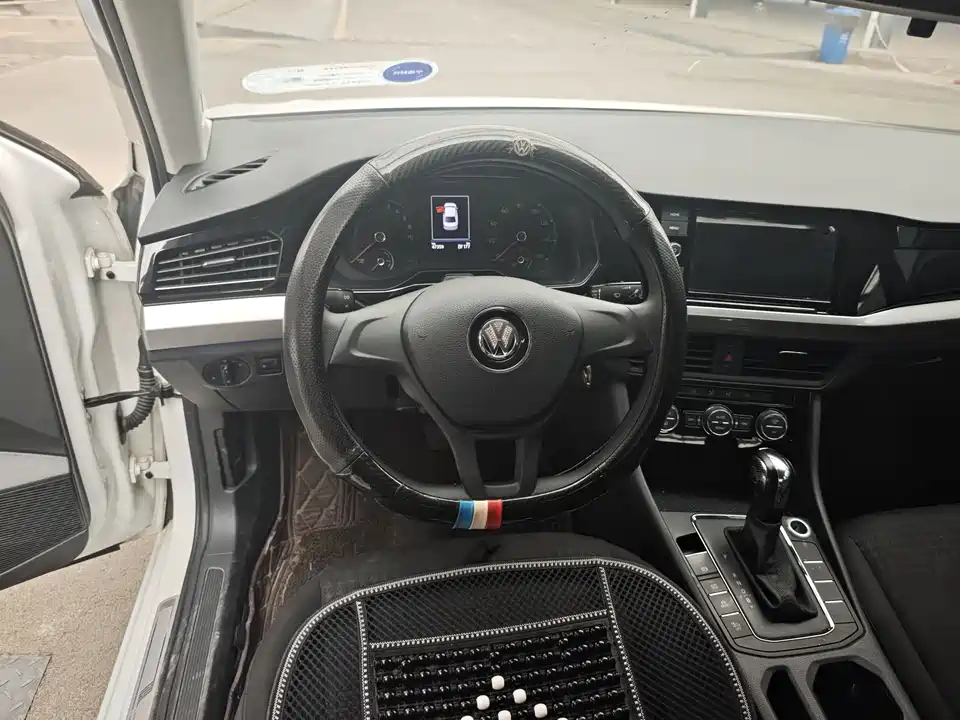 Volkswagen Bora Pure Electric