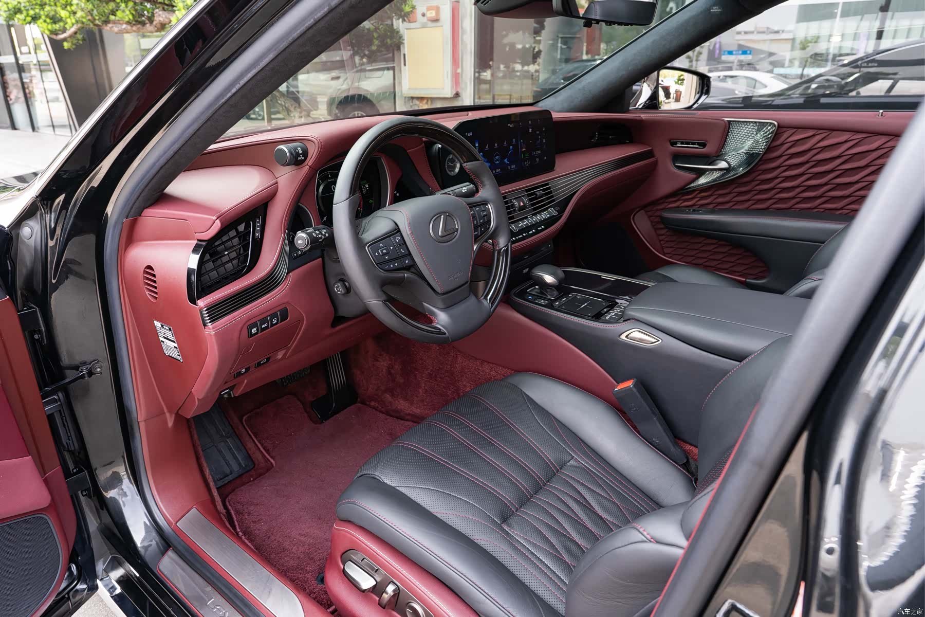 Lexus LS, 2021 9