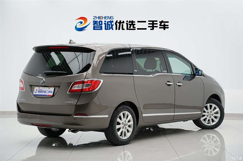 Buick GL8, 2014 3