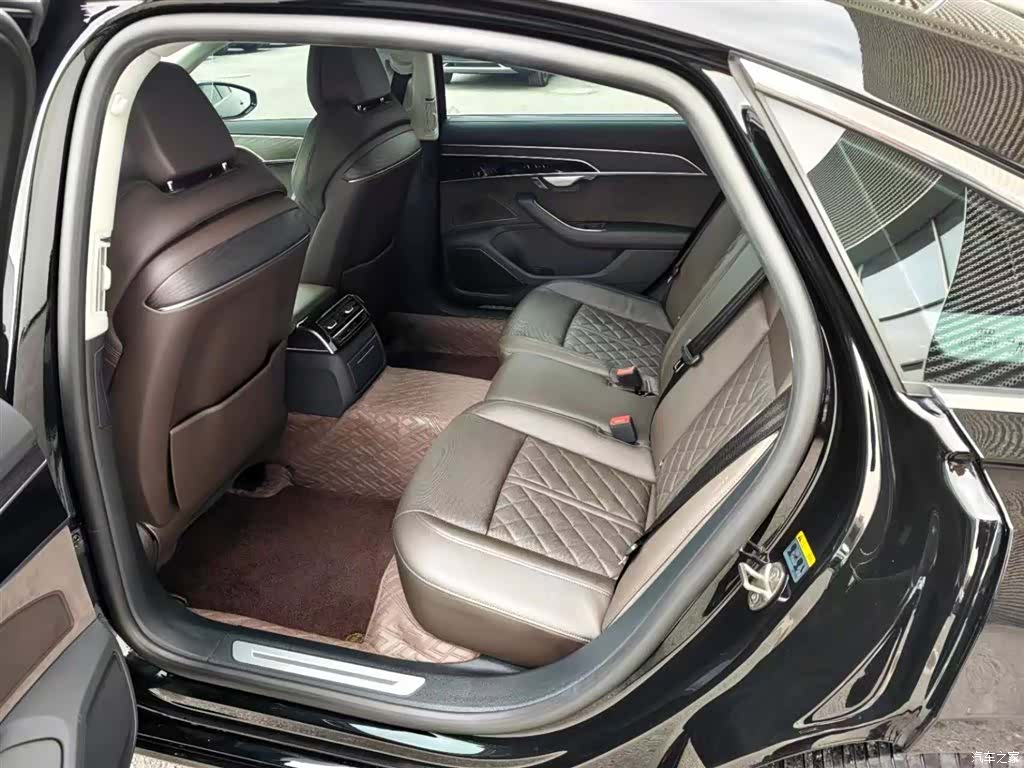 Audi A8L, 2021 8