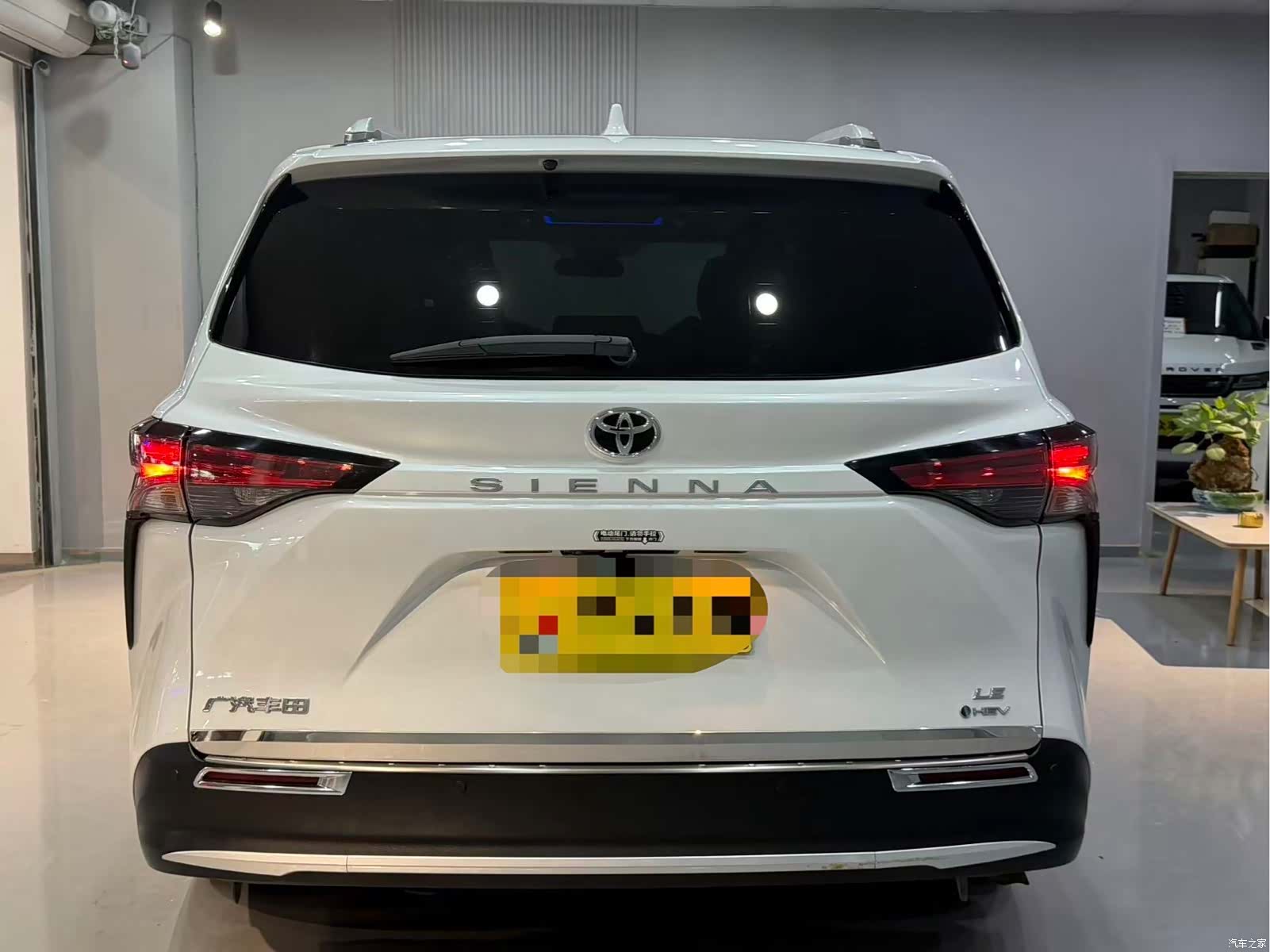 Toyota Sienna, 2024 4