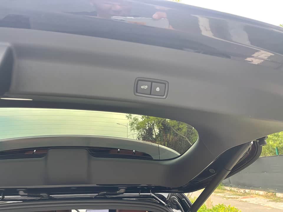 Li Auto Ideal L8