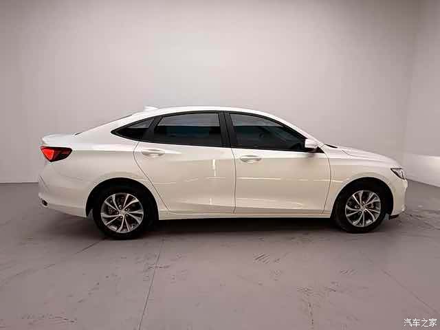 Buick Verano, 2025 6