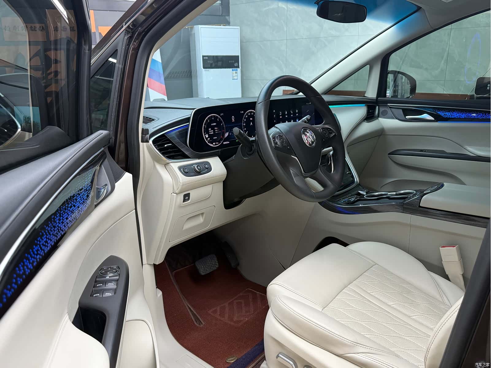 Buick GL8, 2022 4