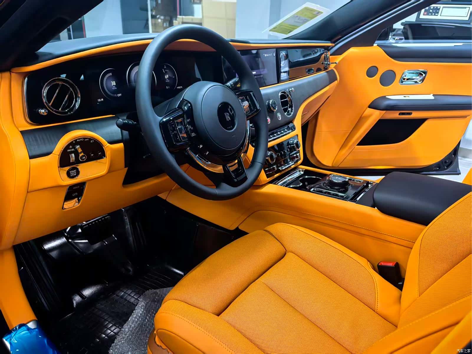 Rolls-Royce Ghost, 2025 8