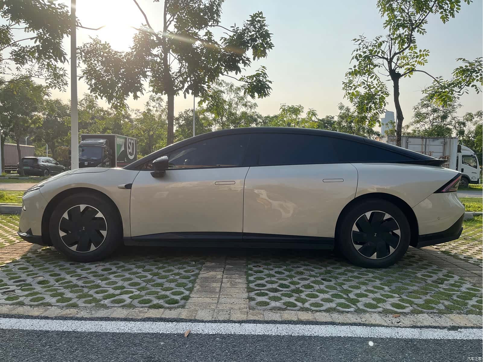 Xpeng P7, 2025 9