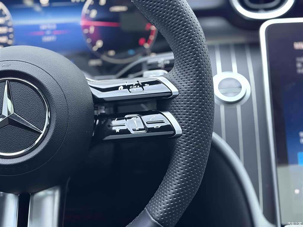 Mercedes-Benz C-Class, 2024 21