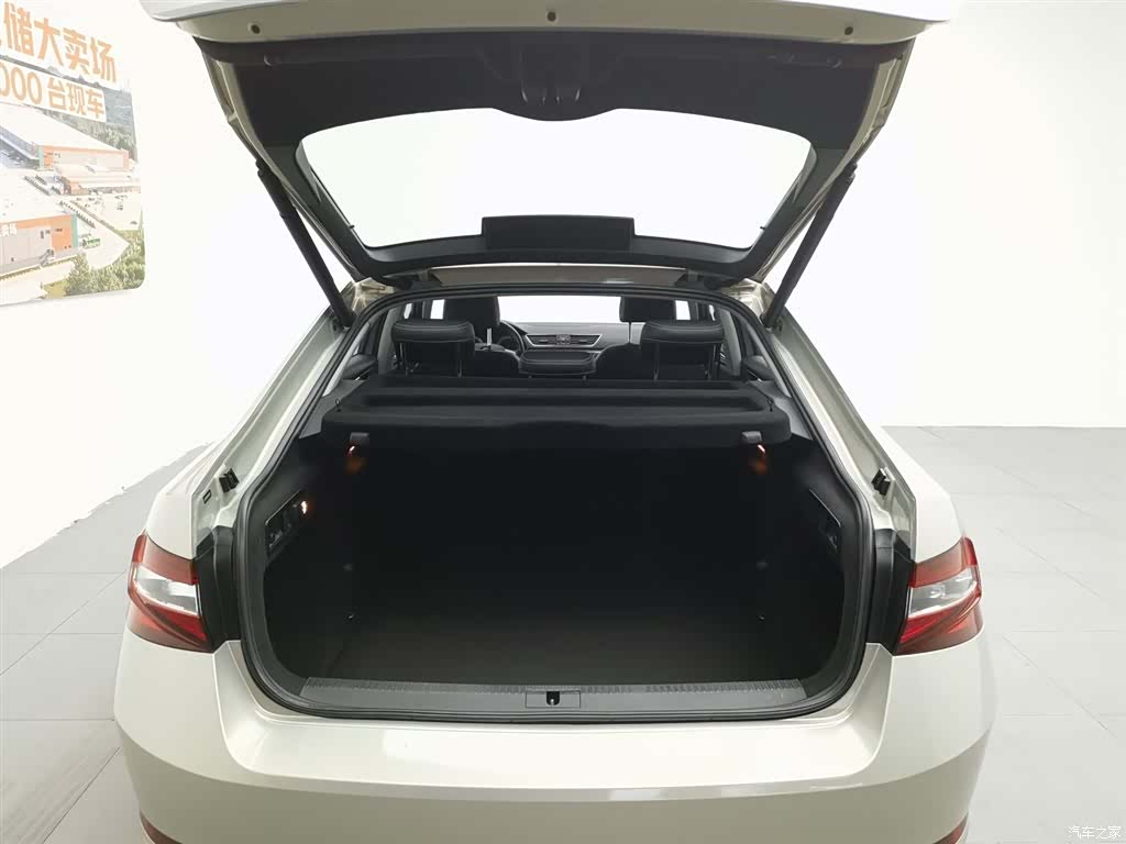 Skoda Superb, 2018 16