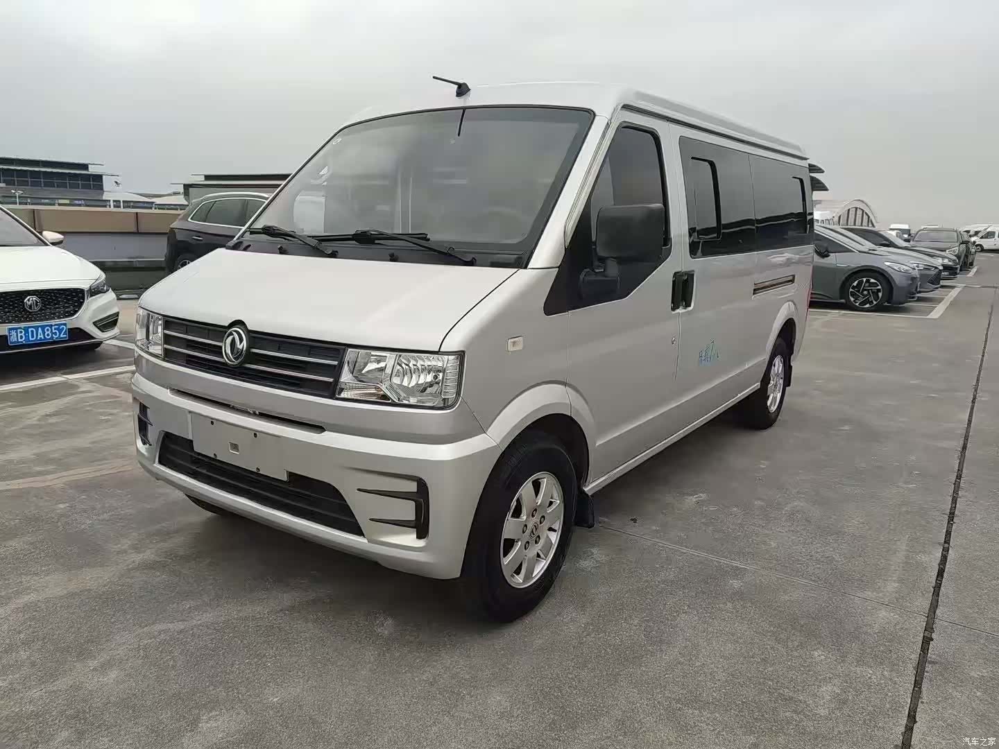 DongFeng C56, 2021 1