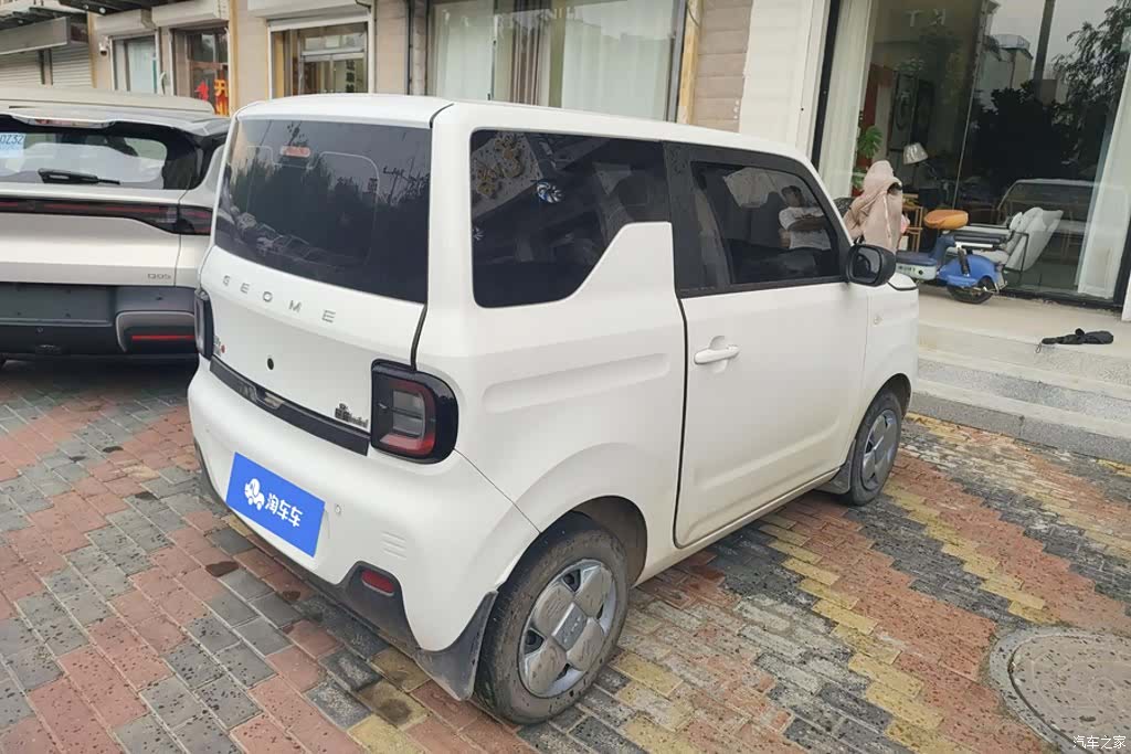 Geely Panda, 2025 3