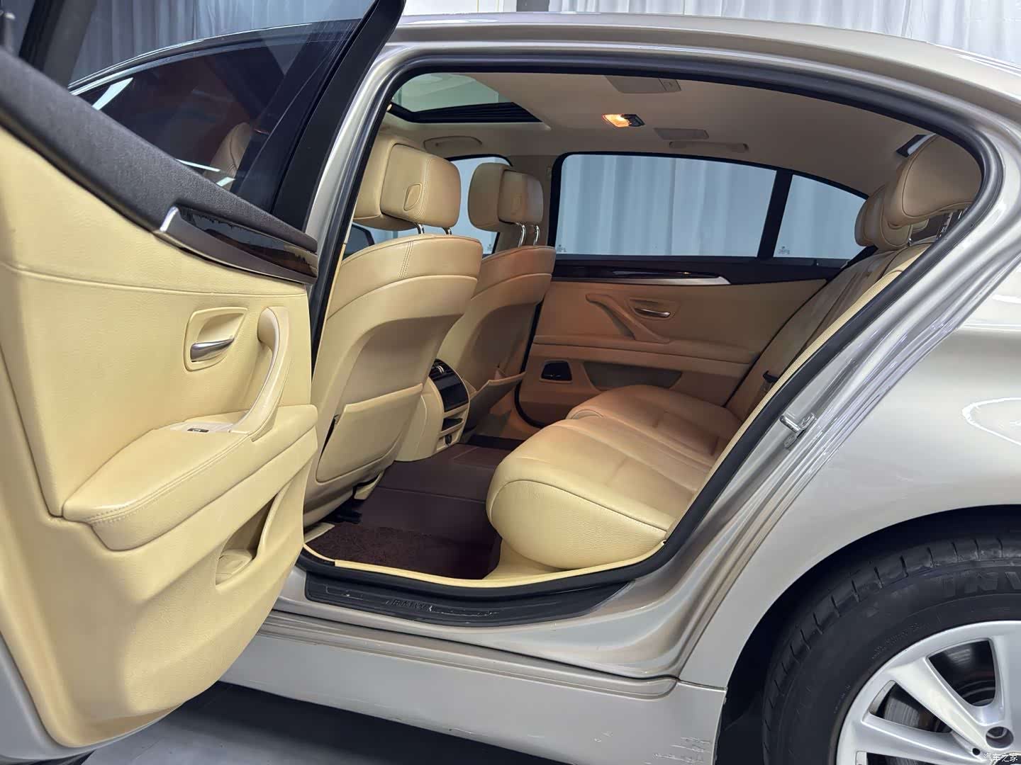 BMW 5 Series, 2013 12