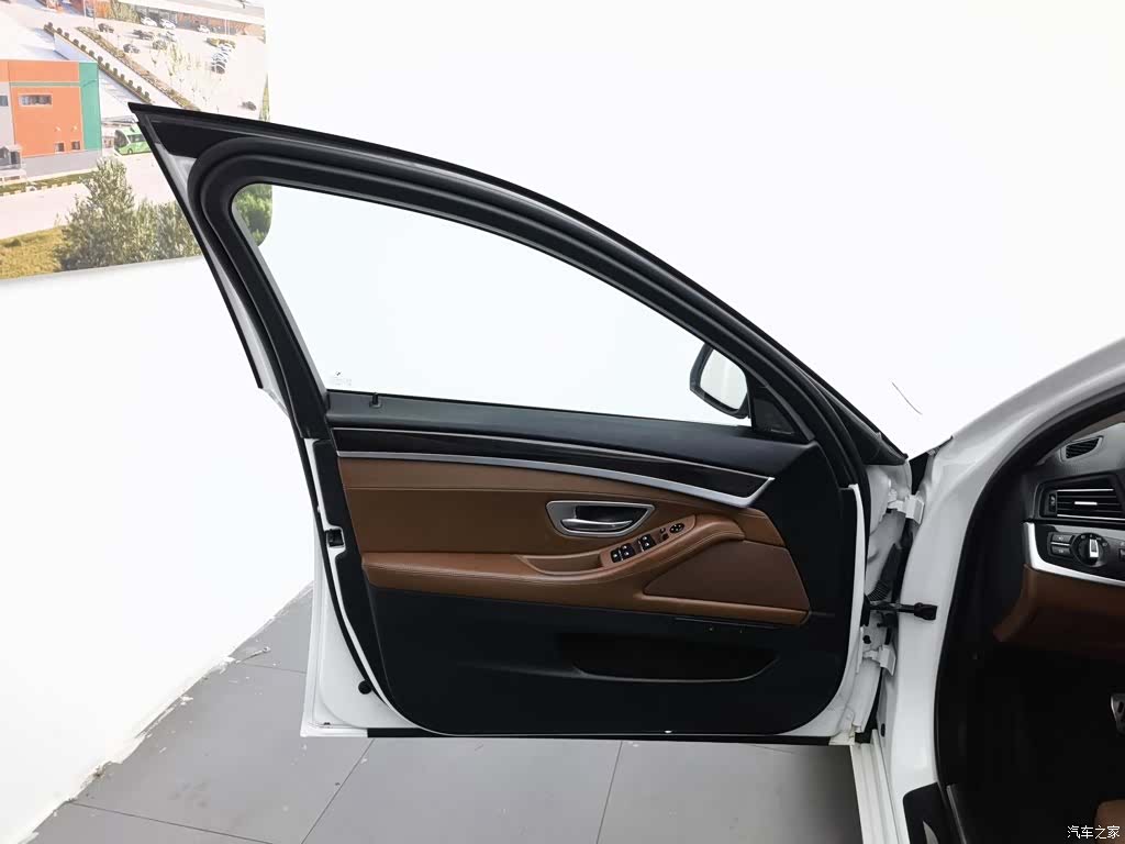 BMW 5 Series, 2017 8