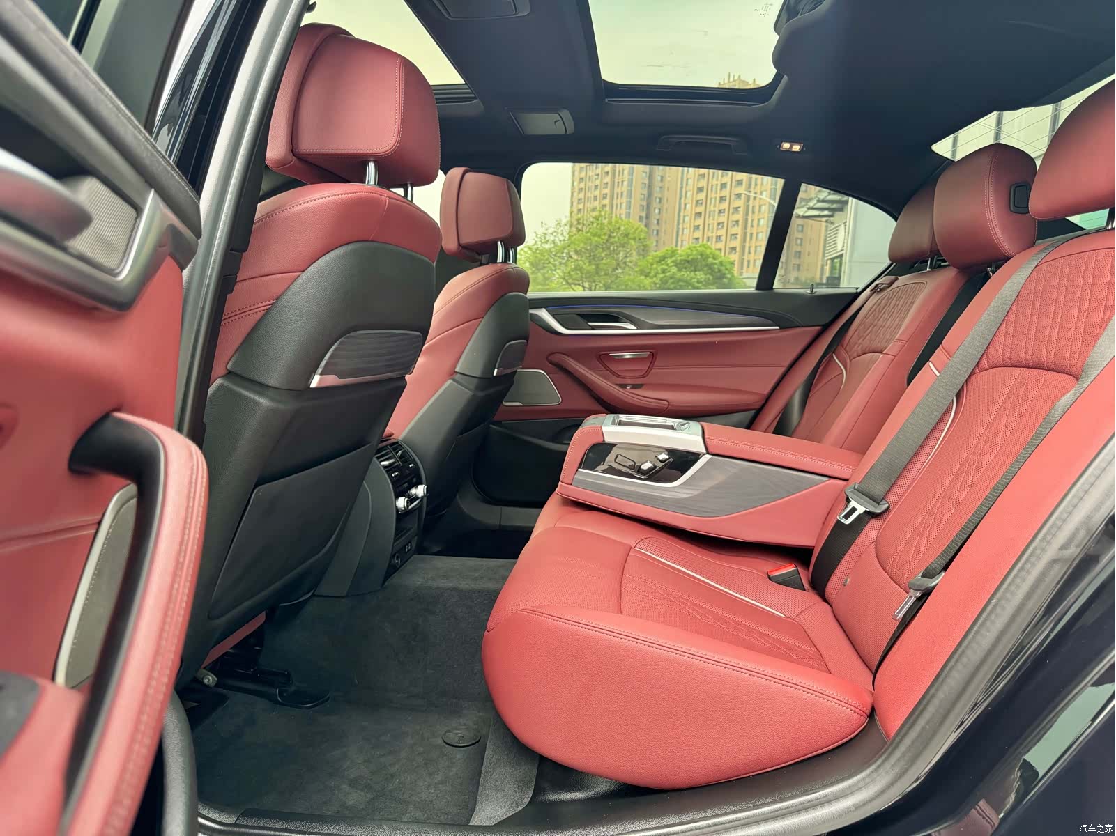 BMW 5 Series, 2021 13