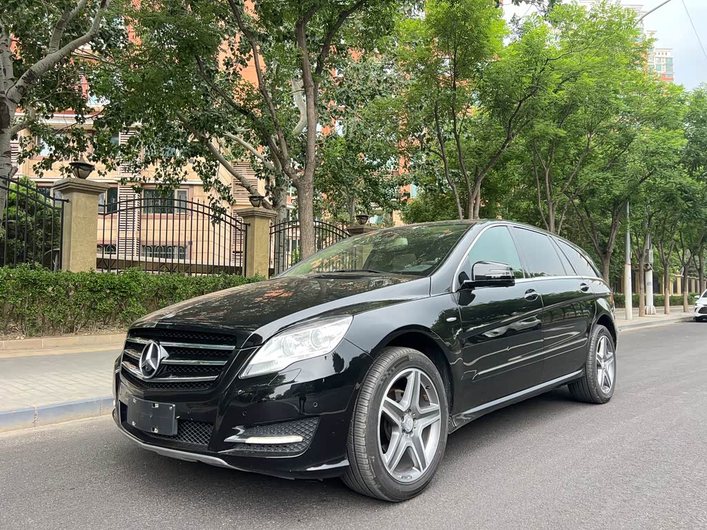 Mercedes-Benz R 2017 R 320 4MATIC