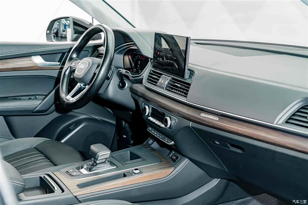 Audi Q5L, 2022 17