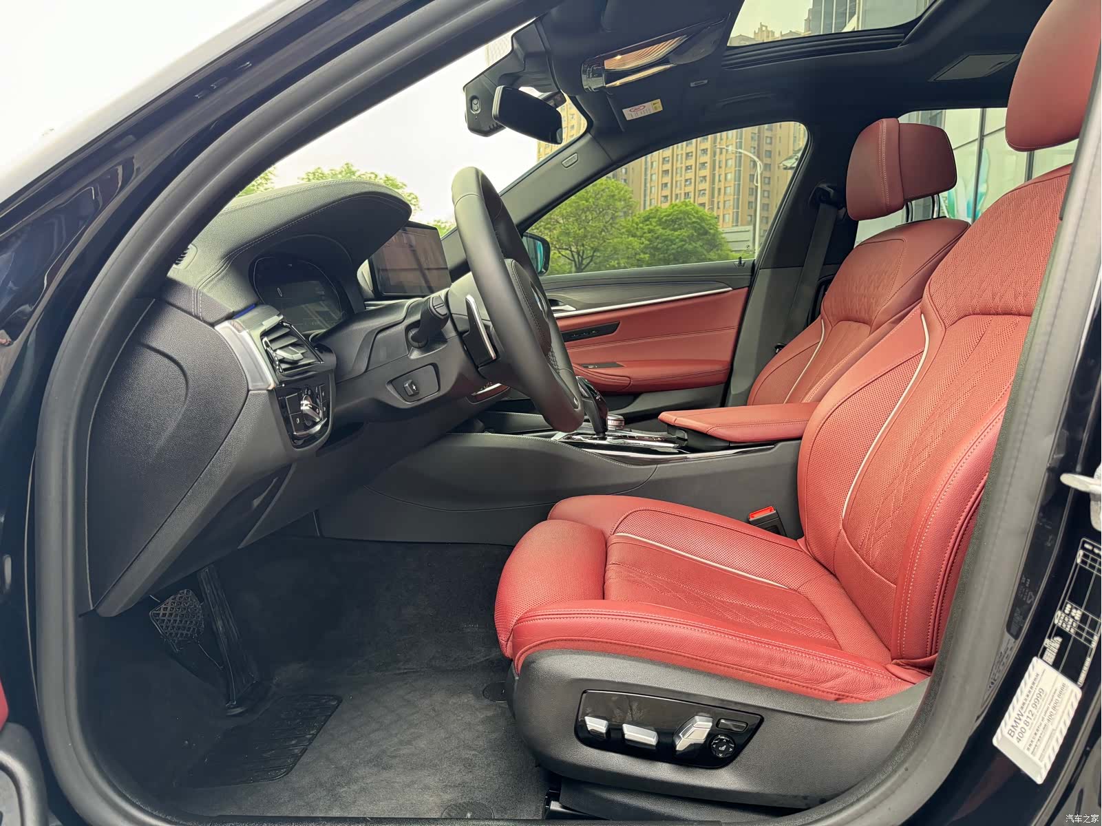 BMW 5 Series, 2021 12