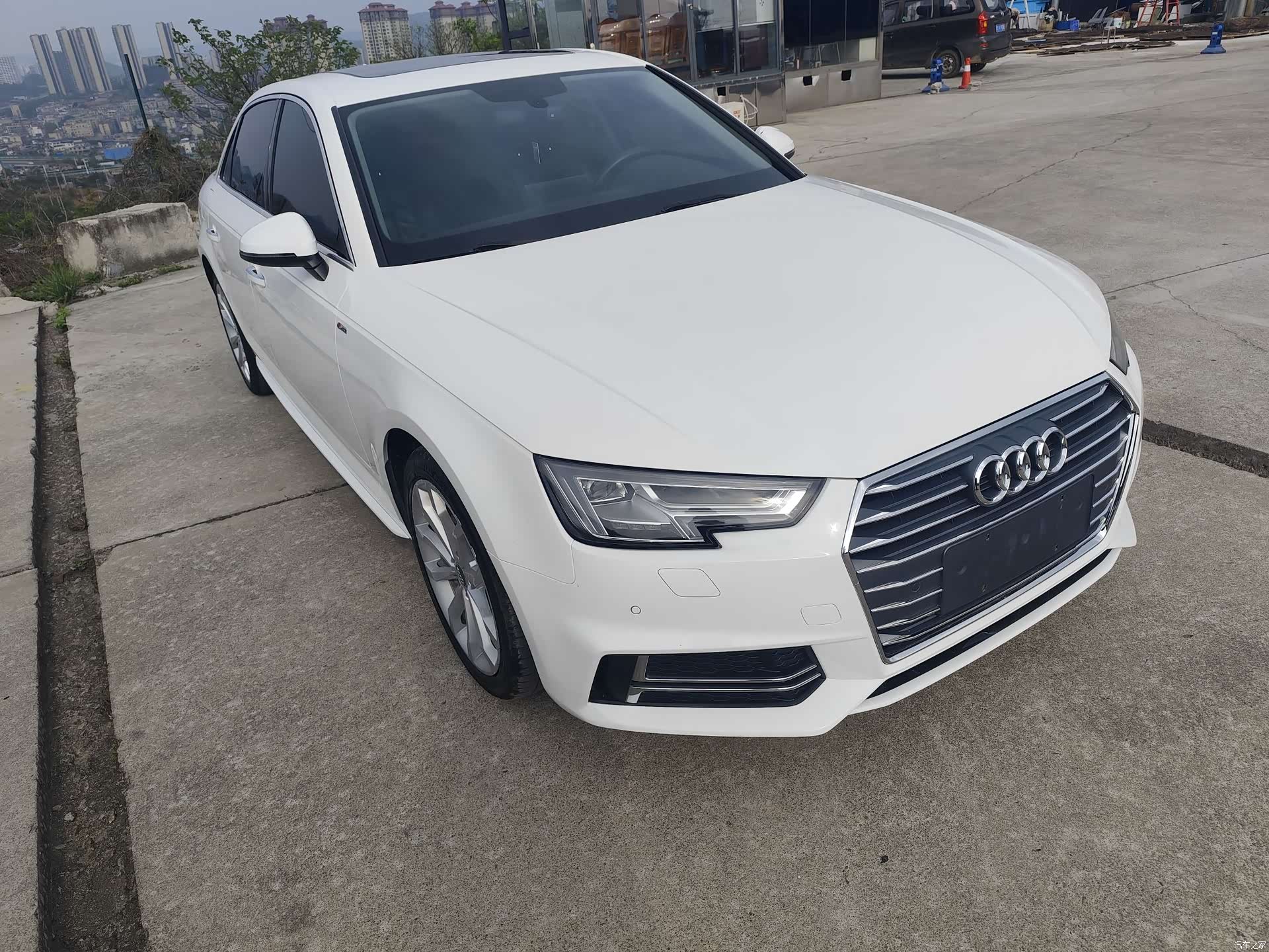 Audi A4L, 2018 3