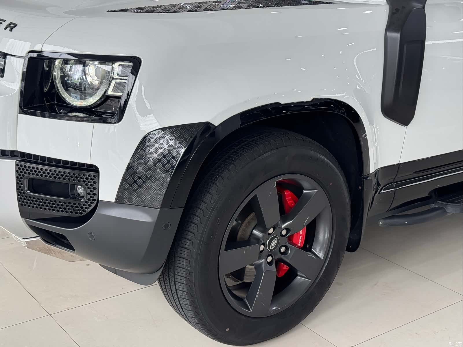 Land Rover Defender, 2023 7