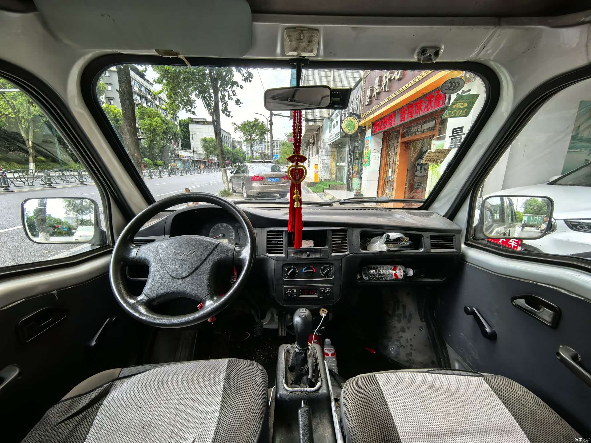 Wuling LD6, 2016 9
