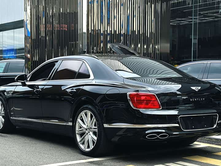 Bentley Flying Spur cha dian hun dong 2022 2.9T V6 Hybrid