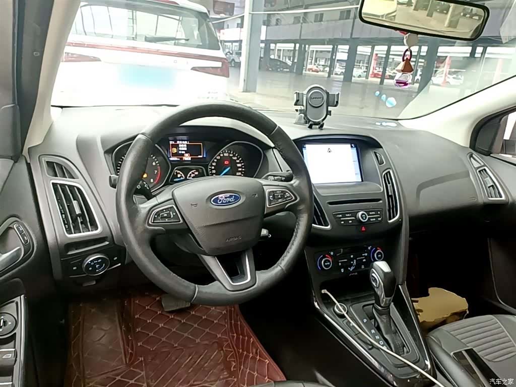 Ford Focus, 2016 10
