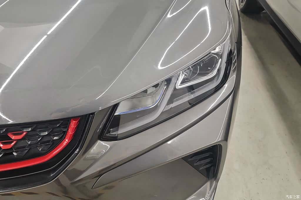 Geely Coolray, 2022 все фото