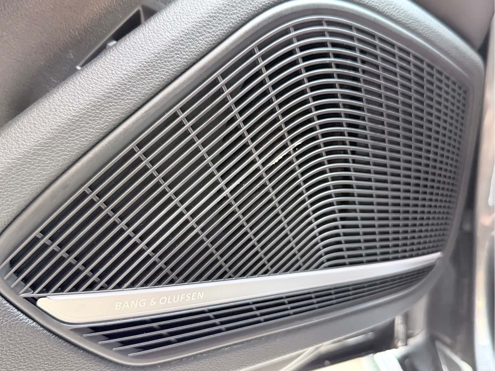 Audi A4L, 2024 11