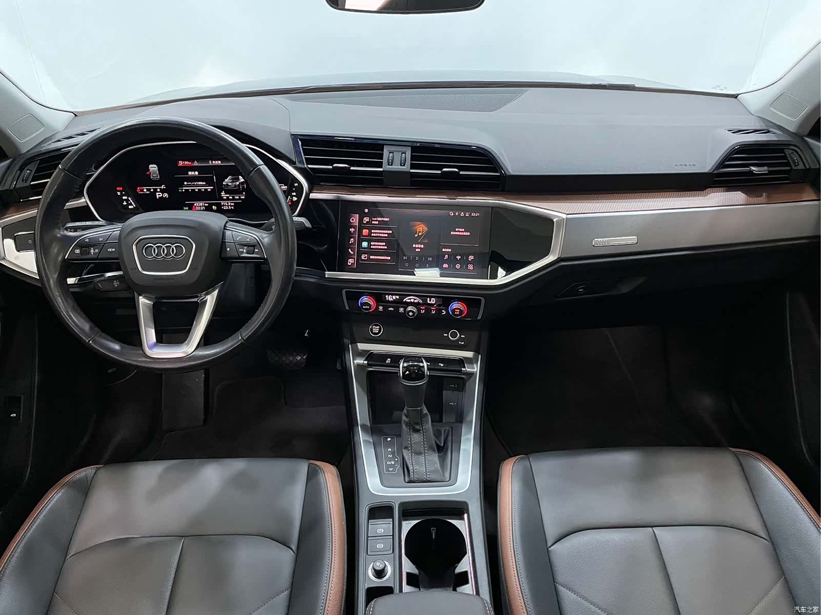 Audi Q3, 2022 все фото