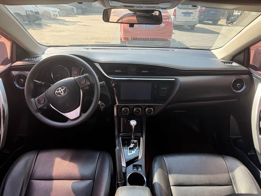 Toyota Corolla 2017, фото 11