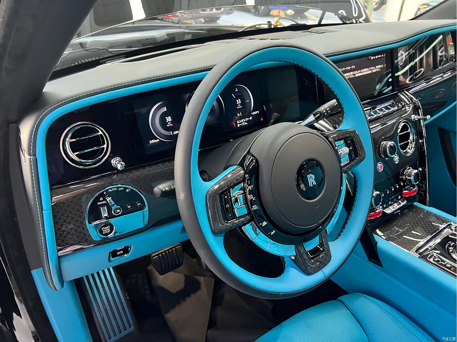 Rolls-Royce Cullinan, 2026 11