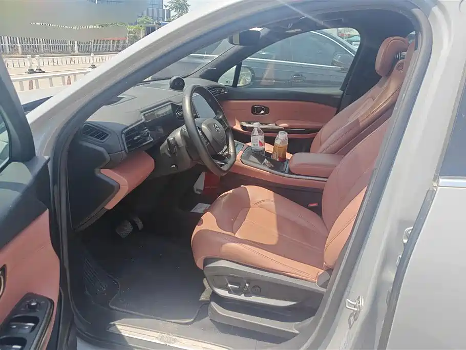 NIO EC6