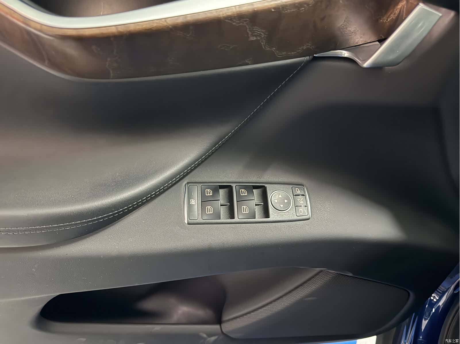 Tesla Model X, 2017 4