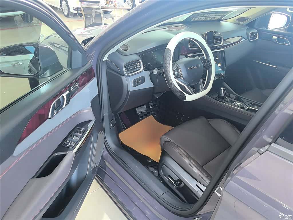 Lynk & Co 02, 2021 8