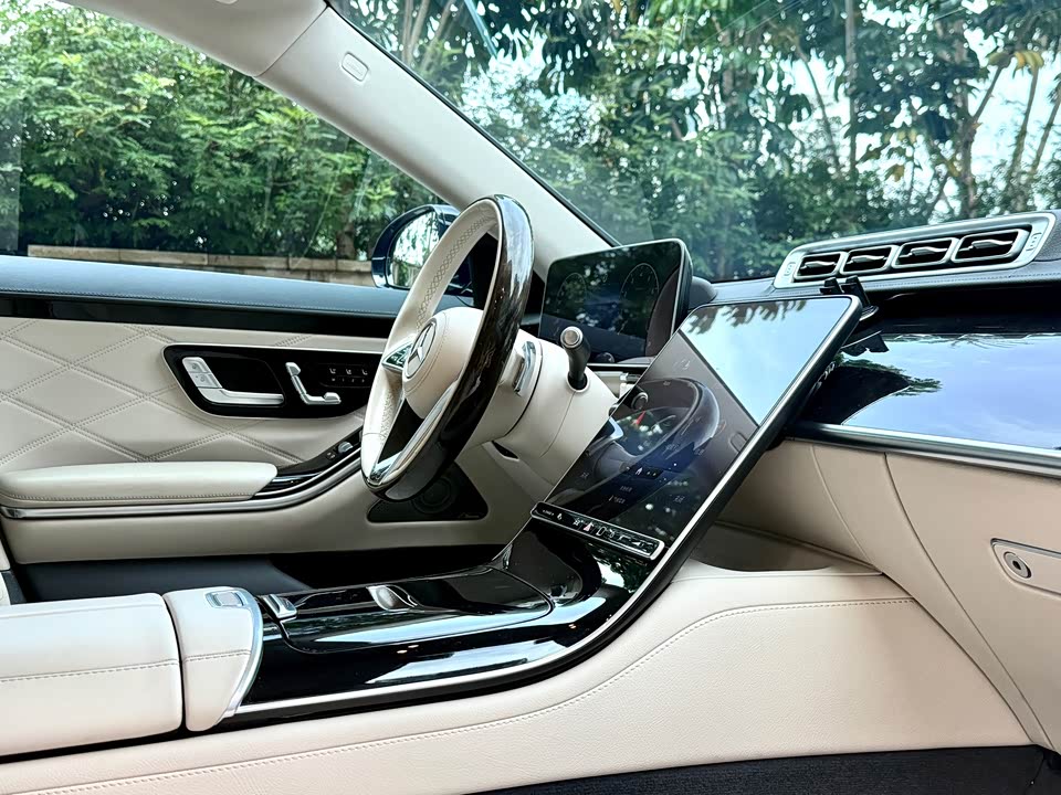 Mercedes-Benz Maybach S-class