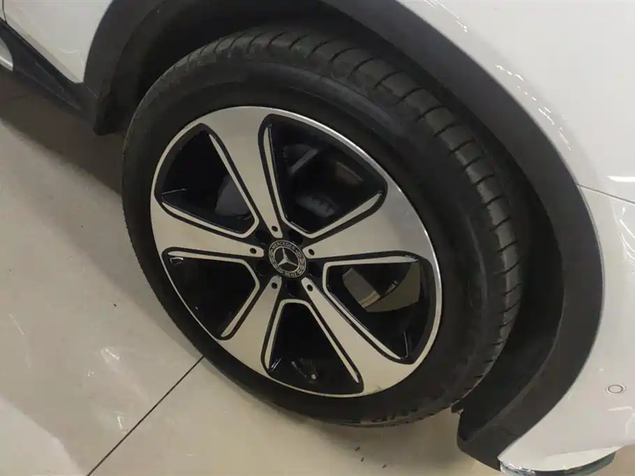 Mercedes-Benz GLC Mercedes-Benz GLC