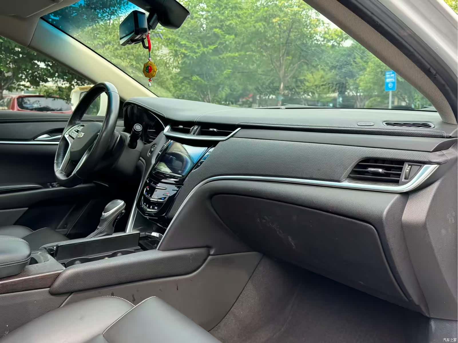 Cadillac XTS, 2019 14
