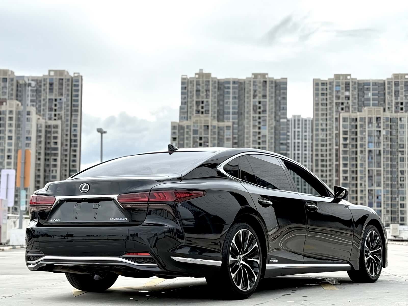 Lexus LS, 2022 11