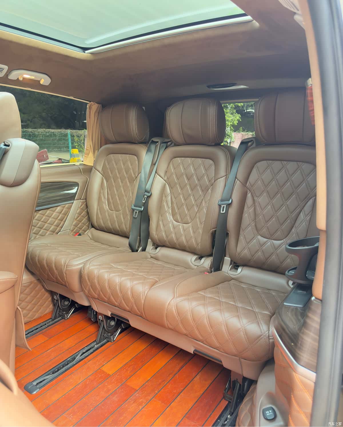 Mercedes-Benz V-Class, 2018 6