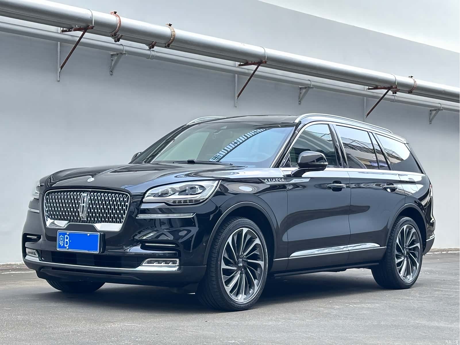 Lincoln Aviator