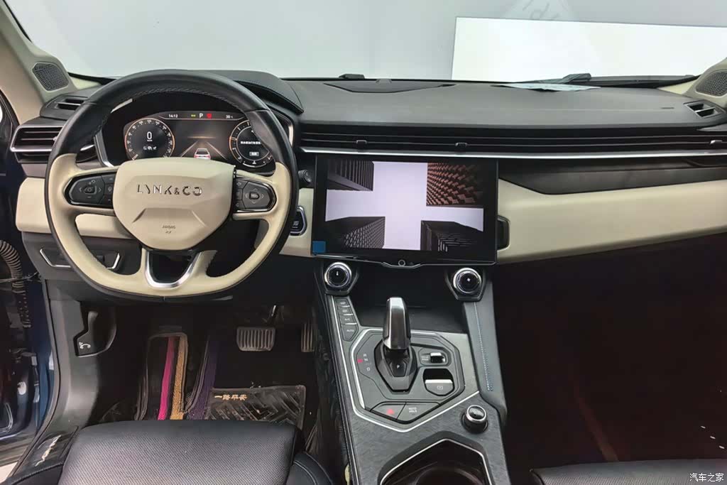 Lynk & Co 01, 2022 12
