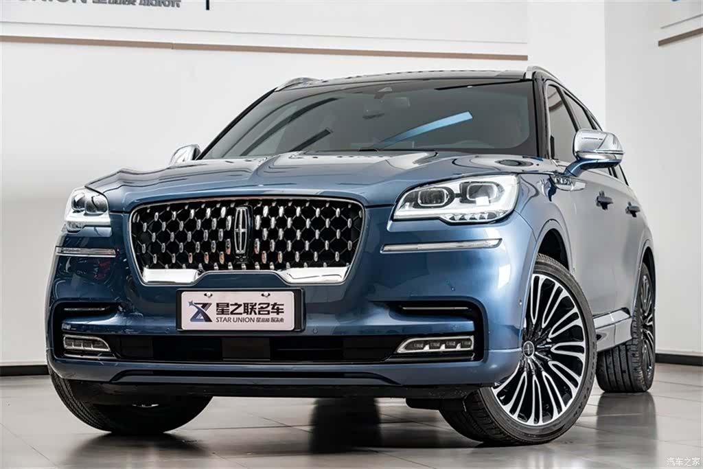 Lincoln Aviator, 2023 3