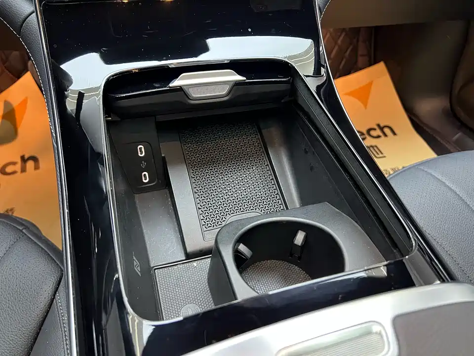 Mercedes-Benz EQE Mercedes-Benz EQE