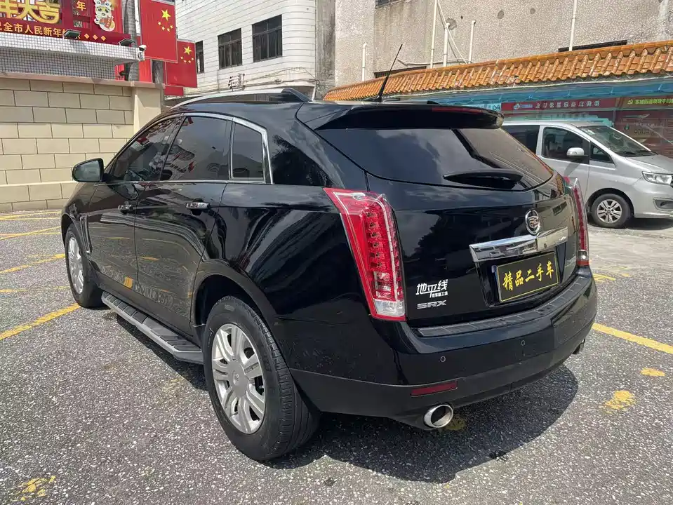 Cadillac SRX