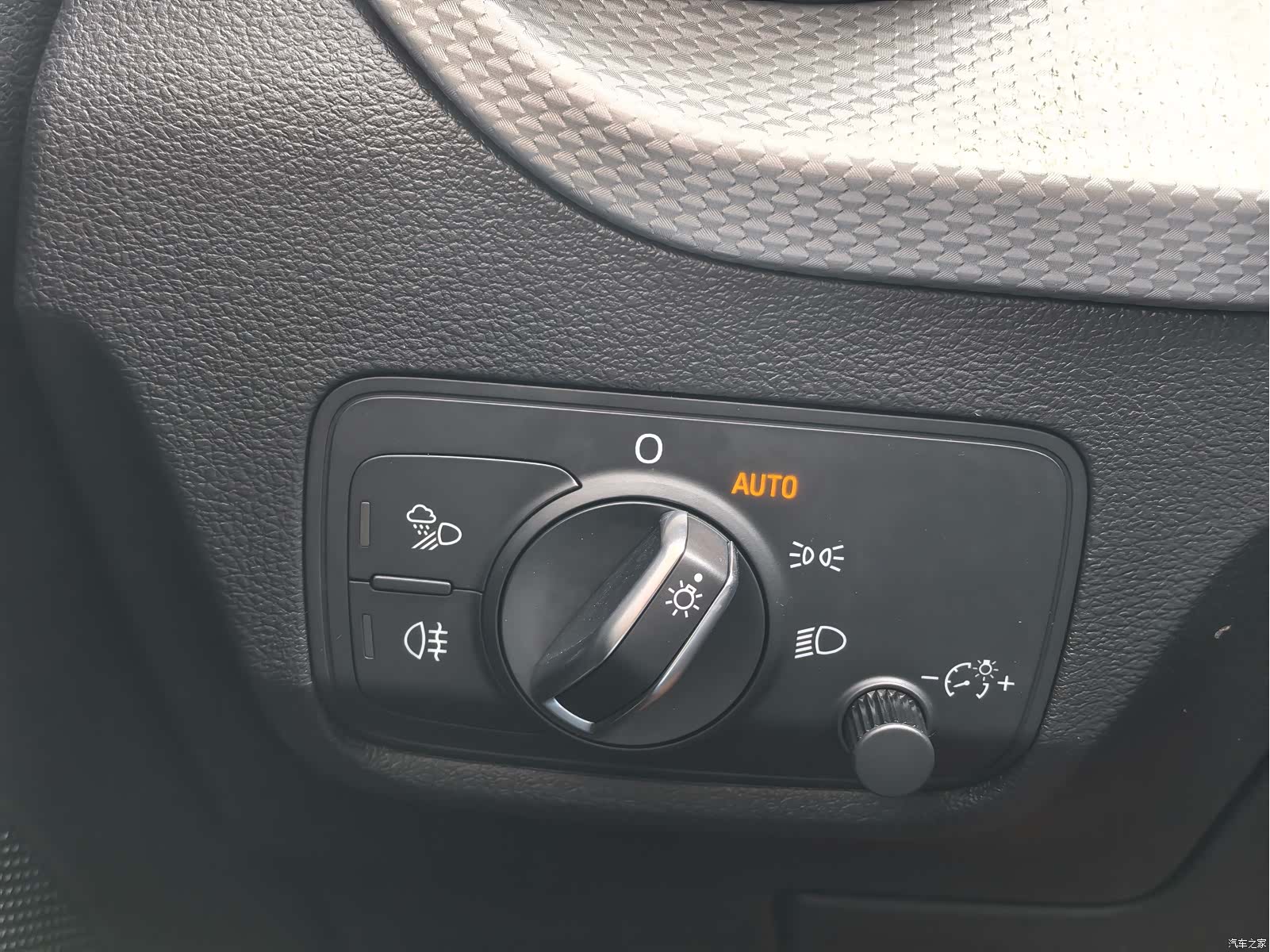 Audi Q2L, 2021 12