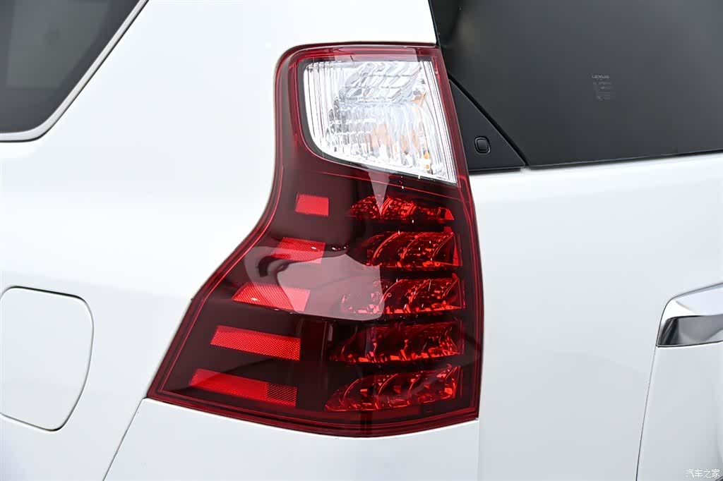 Lexus GX, 2023 9