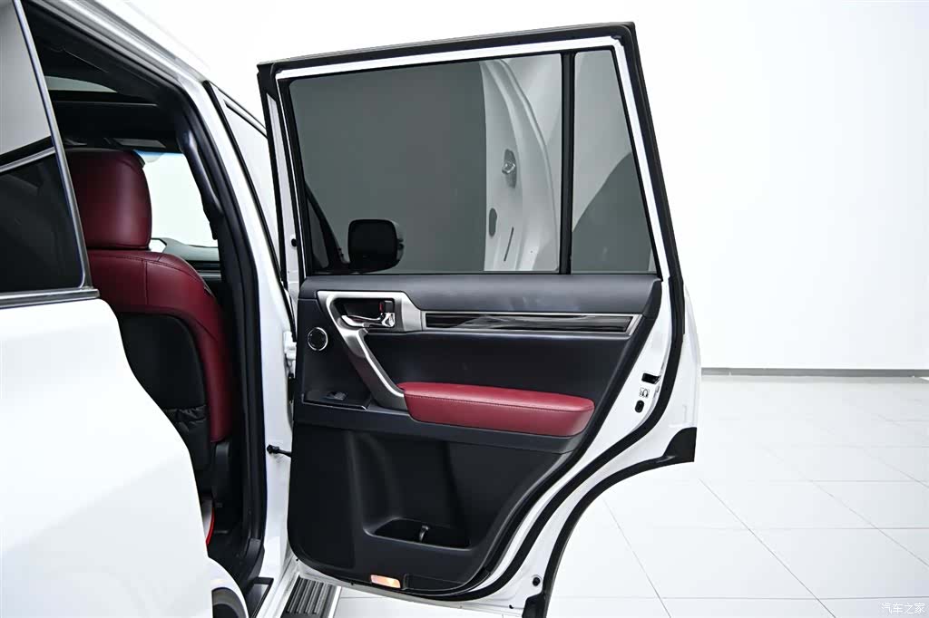 Lexus GX, 2023 22